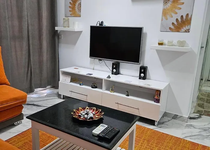 Two Bedroom At Sunny Lakes *