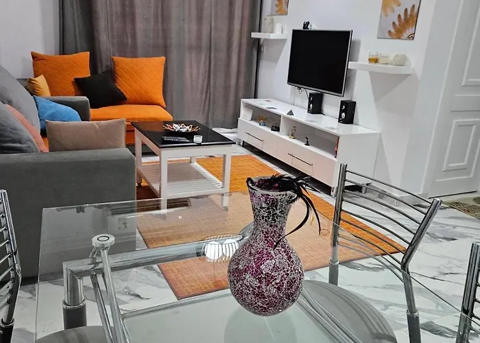 Appartement Two Bedroom At Sunny Lakes *
